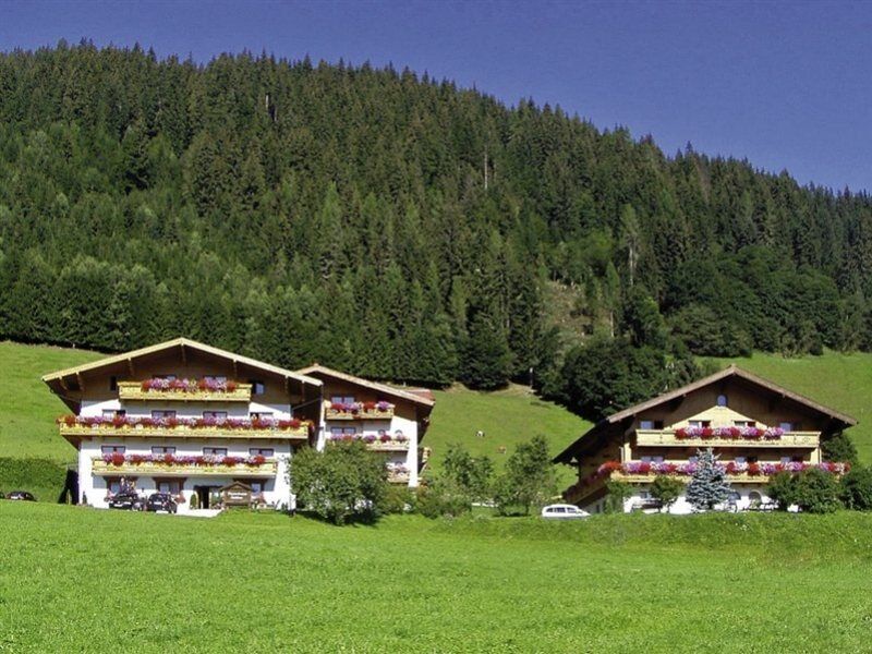 Ferienhaus And Reiterhof Poettler Флахау Екстер'єр фото